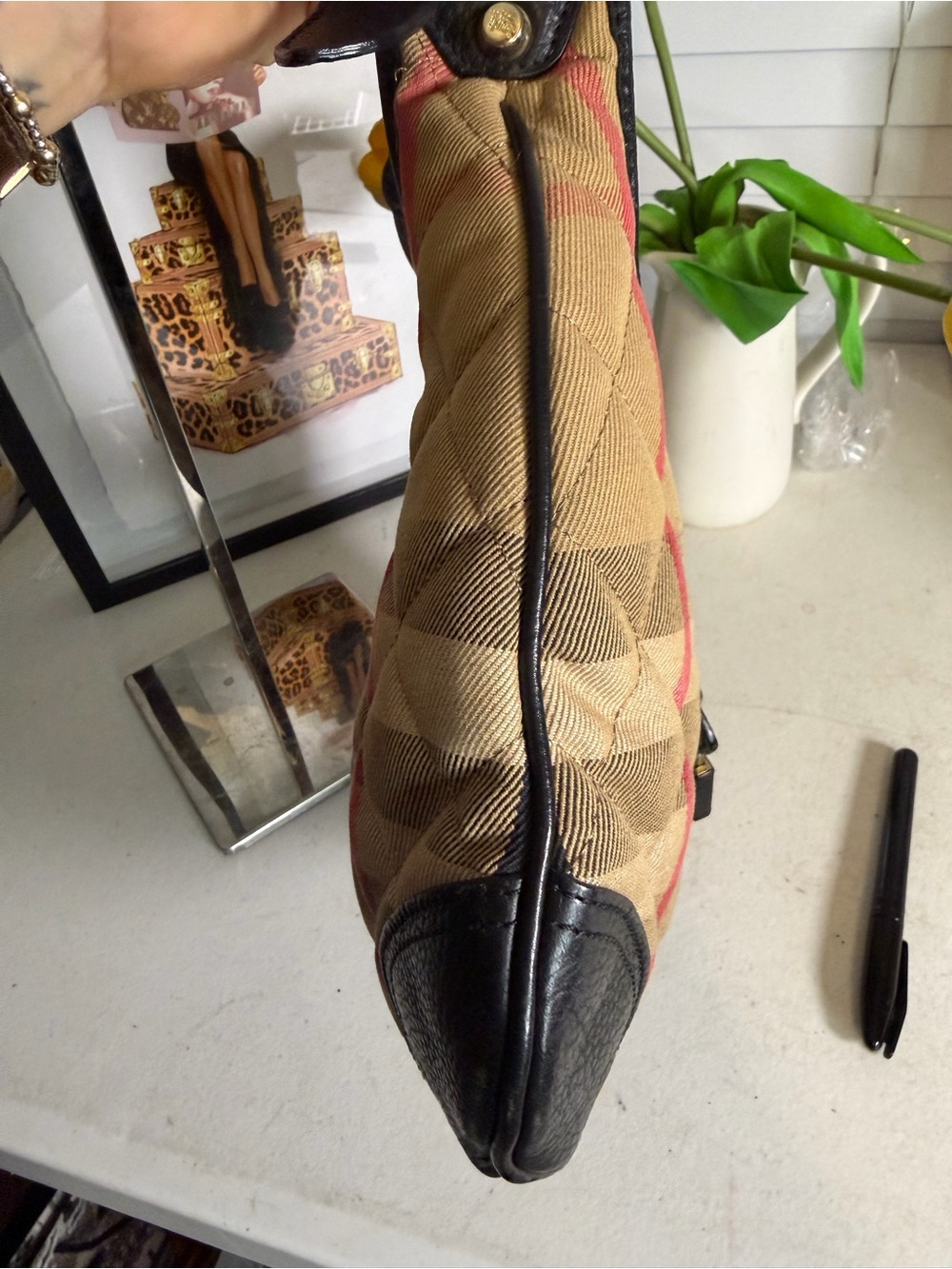 Burberry Brook House Quilted Hobo Bag - Picture 3 of 14